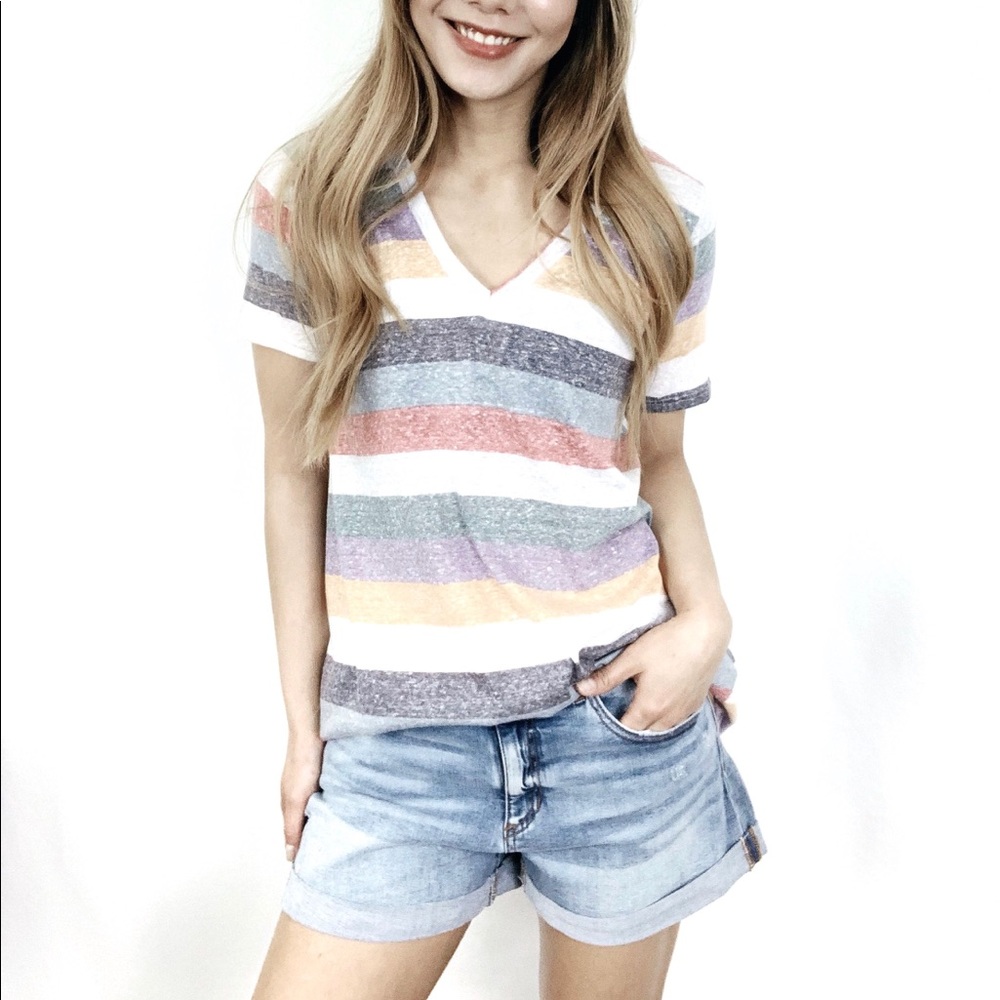 ‘Live in Color’ V-Neck Summer Tee - Picture 6 of 8